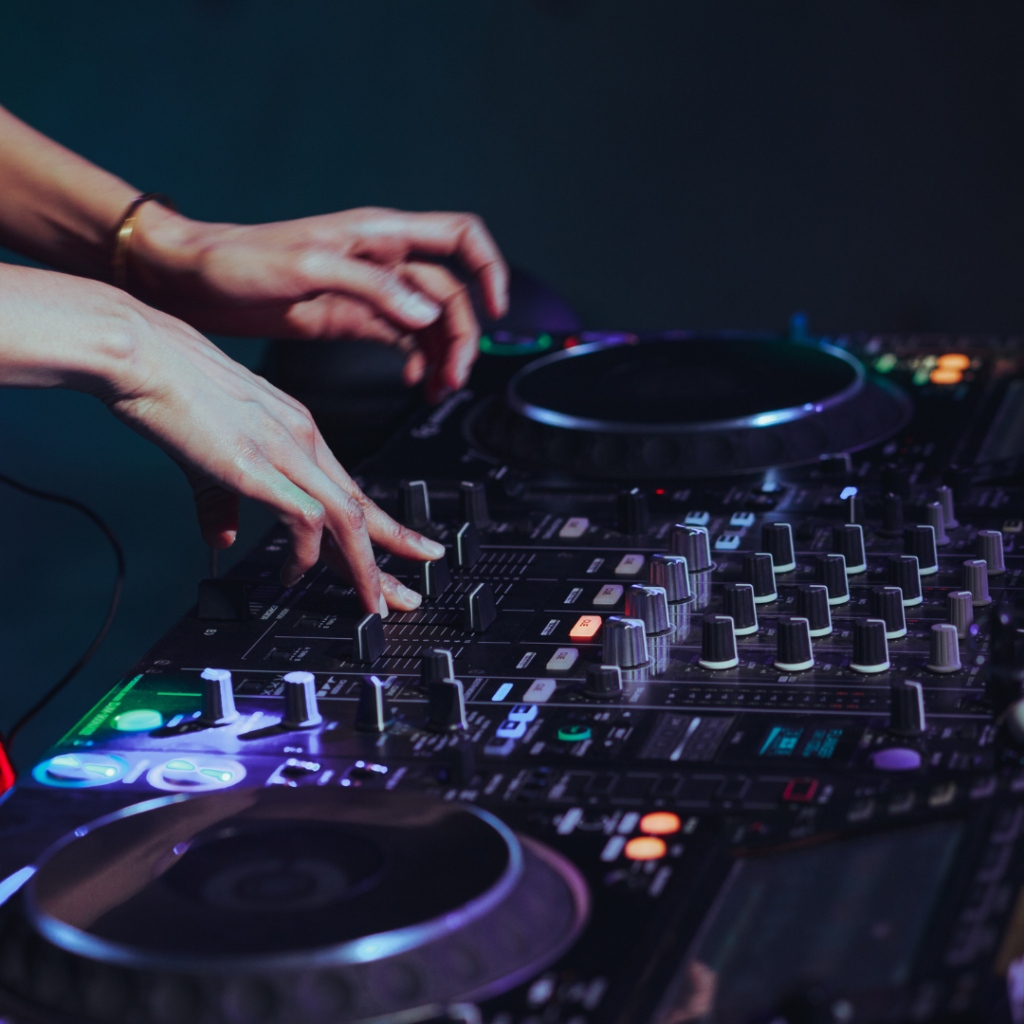 cuanto cuesta un dj